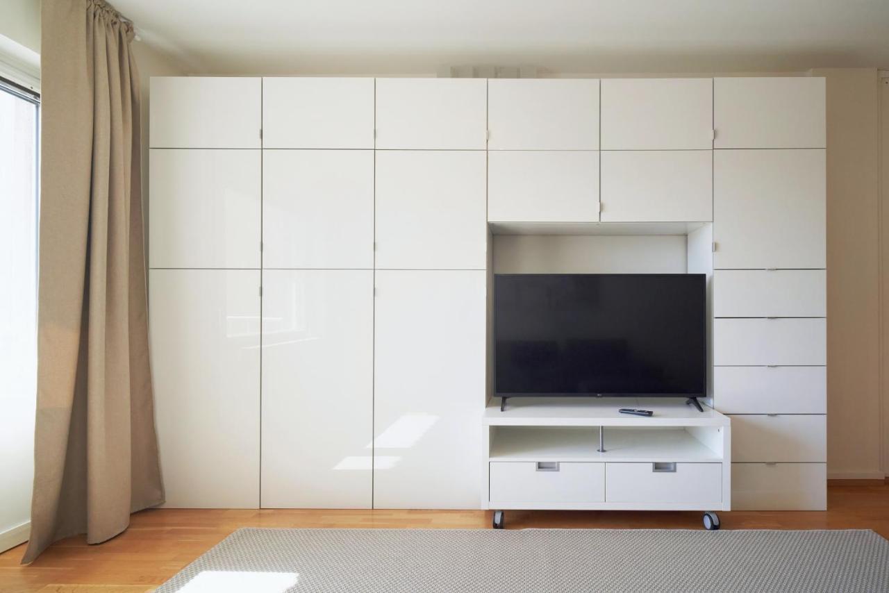 Norden Homes Central 2-Bedroom Apartment トゥルク エクステリア 写真